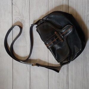 AXCESS FAUX LEATHER CROSS BODY